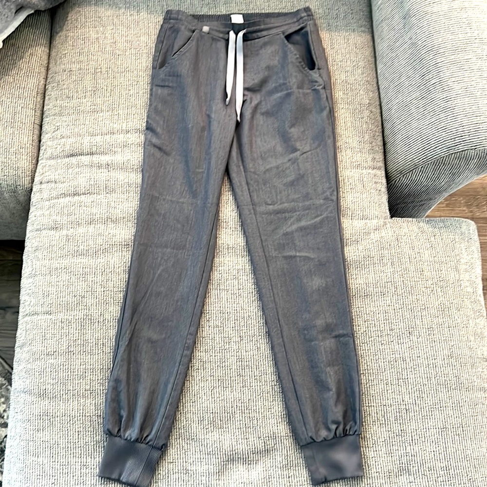 FIGS Zamora Jogger Scrub Pants